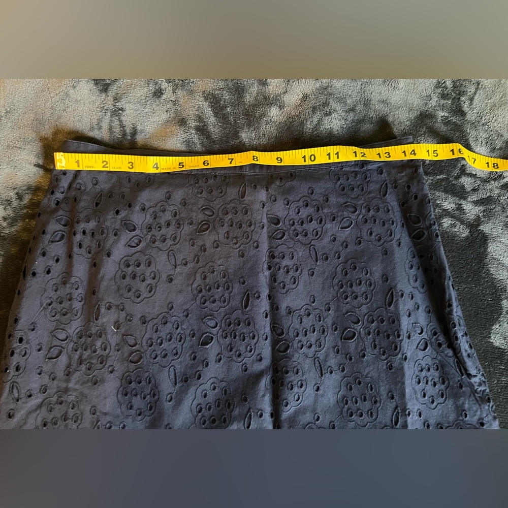 Boden Navy Eyelet Embroidered Skirt A-Line Feminine Cotton Size 6 - Picture 3 of 7
